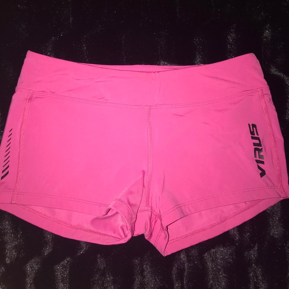 Virus Booty shorts 🎀
